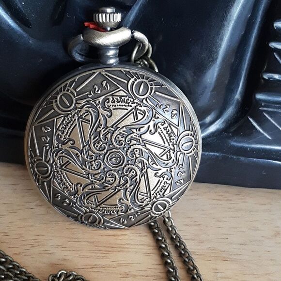 NWOT  Universal 12 constellations quartz copper pocket watch with matching chain - Picture 2 of 5